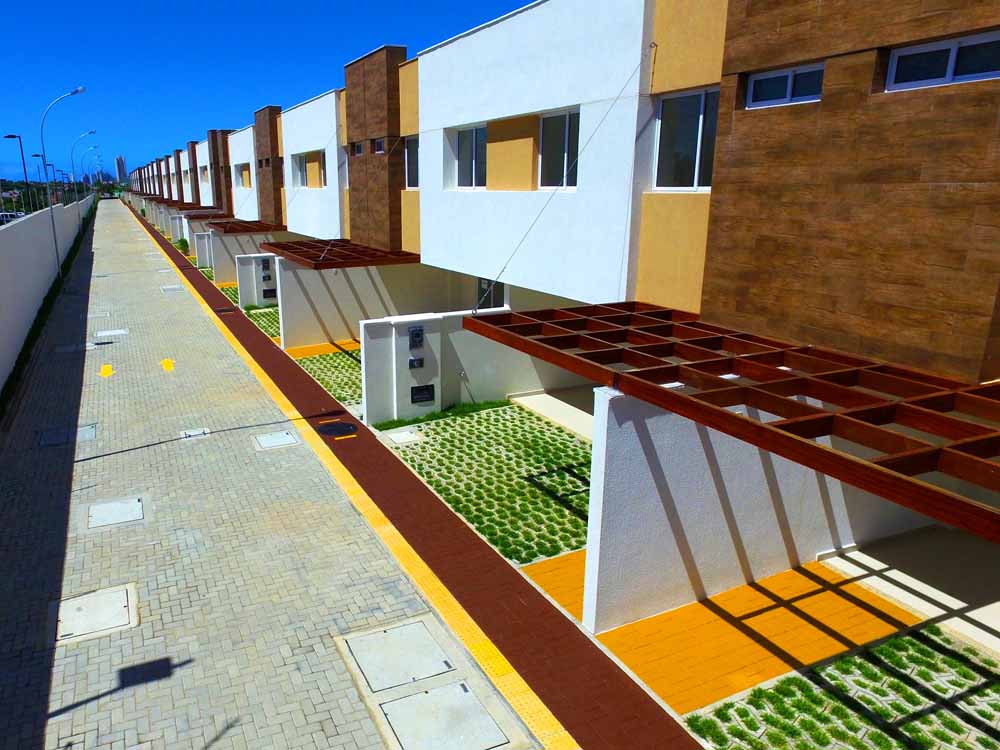 Casa duplex em condomínio fechado em Neópolis (Lake Side) Casa duplex em condomínio fechado em Neópolis (Lake Side)